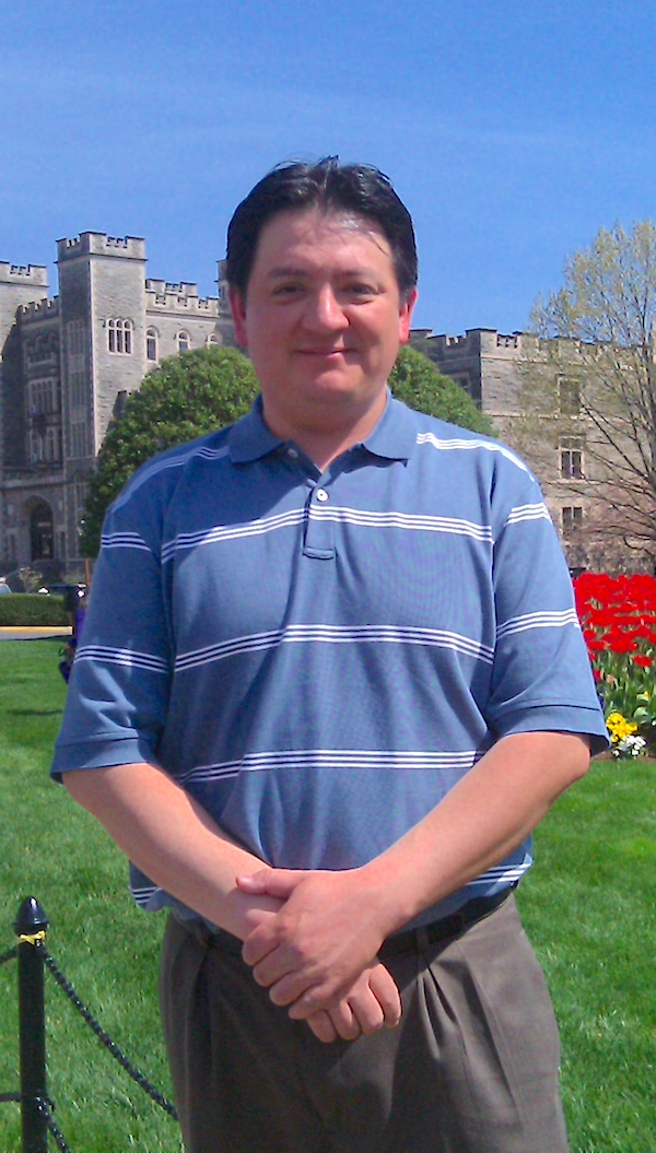 Naturally Latinos Local Environmental Champion Carlos Lam