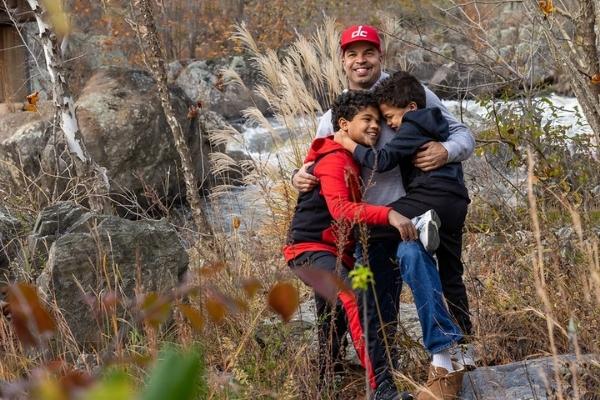 Belonging - An ANS Taking Nature Black/U.S. Forest Service Photo eBook