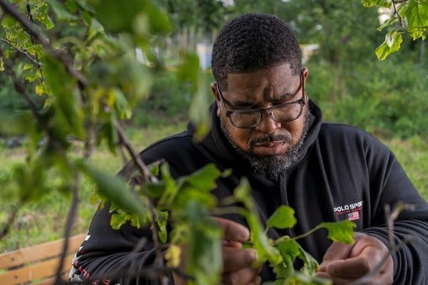 Belonging - An ANS Taking Nature Black/U.S. Forest Service Photo eBook